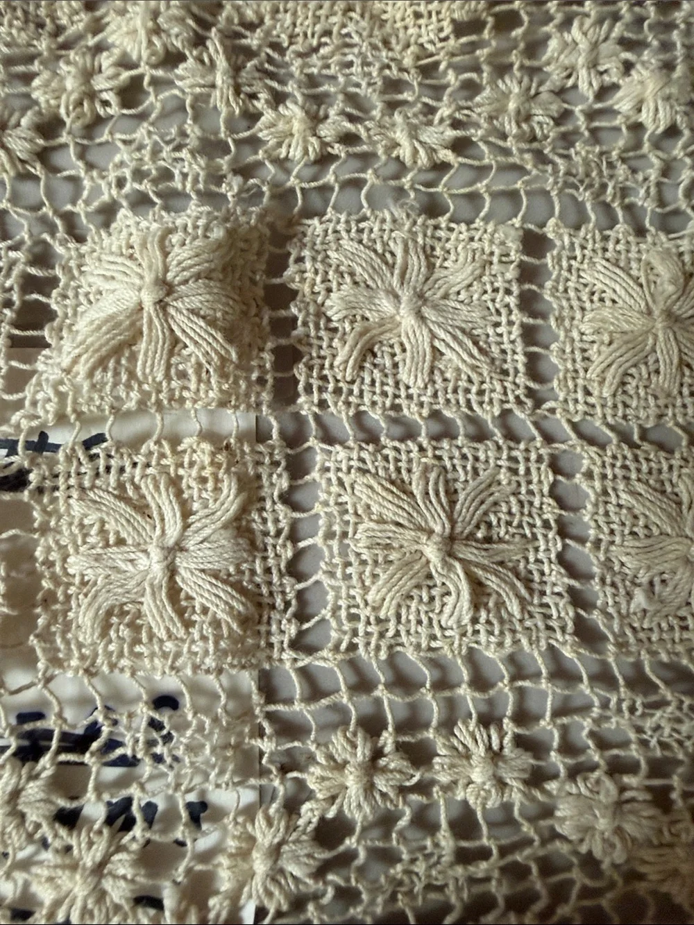 Vintage Antique Handmade Teneriffe Lace Table Runner Dresser Scarf - Ecru Beige